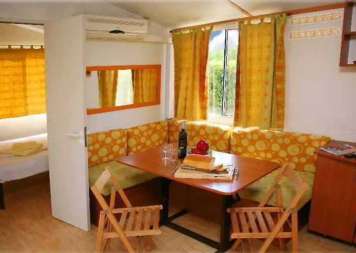 Camp Dole Zivogosce Hotel 2*