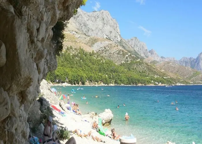 Hotel Camp Dole Zivogosce 2*